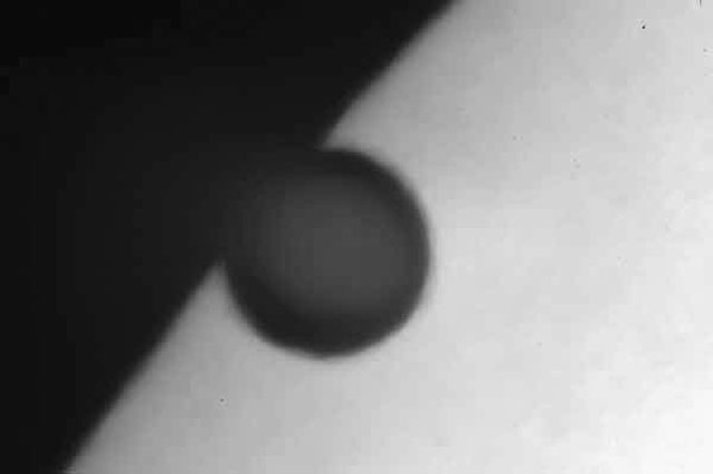 金星の太陽面通過現象204年6月8日