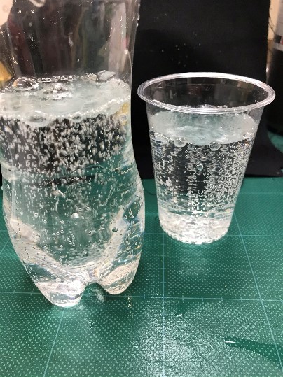 シュワシュワ炭酸水